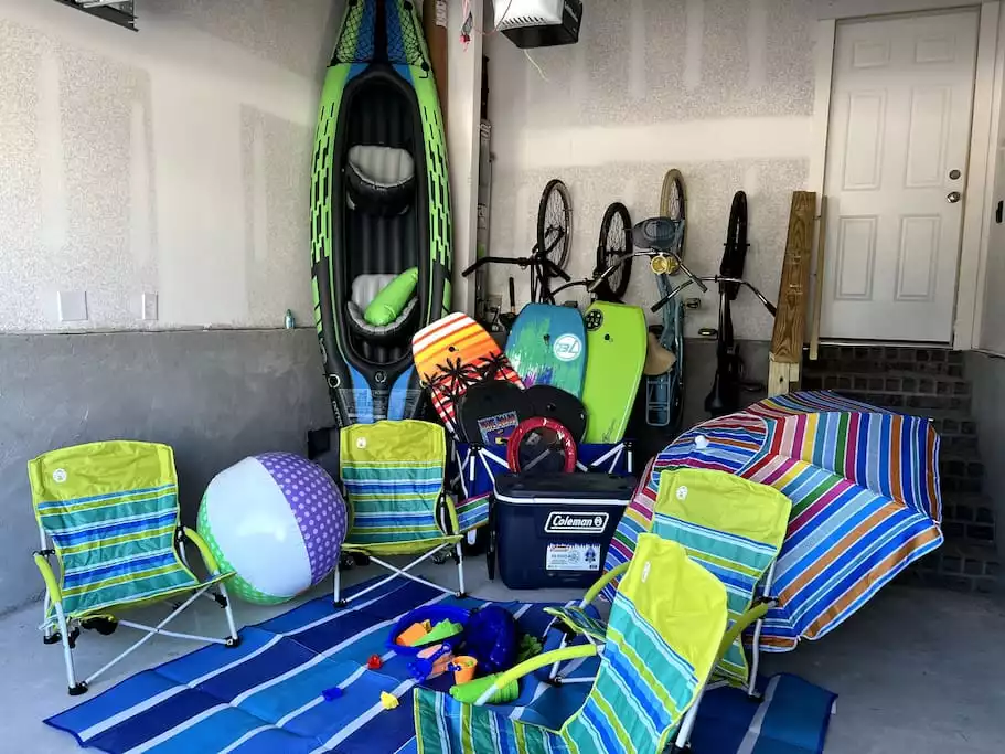 ModernMinutes to the BeachPorchTVGame Room