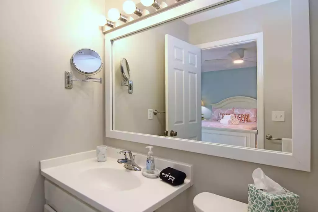 Master bathroom - Beautiful Ocean View Condo with Pool - Carolina Beach