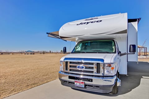2022 Luxury Jayco Redhawk with Solar & BUNK BEDS CY
