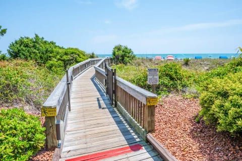 Steps to the Beach