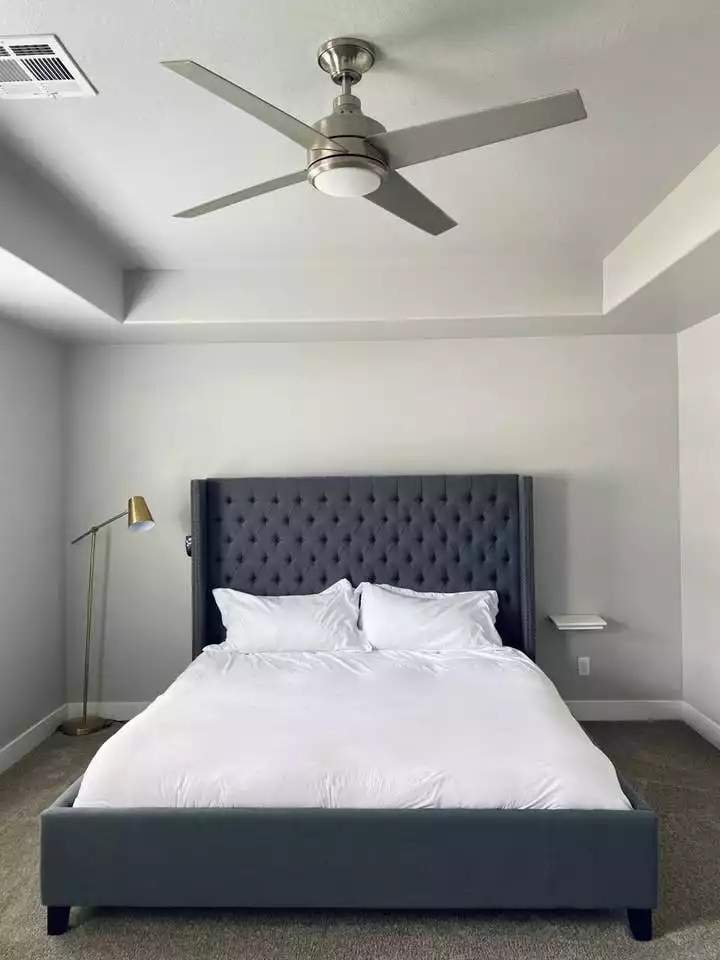 new-beautiful-saratoga-springs-home-with-huge-yard/