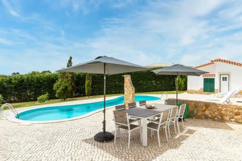 Villa Casa Branca - with Private Pool & Big Garden