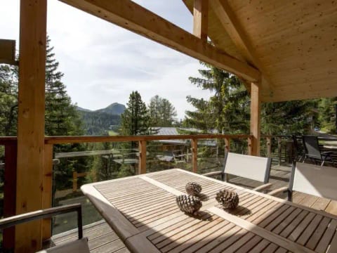 #42 mit Sauna und Sprudelbad innen