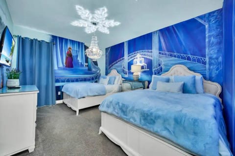 Magical 11 Bedroom Harry Potter Mansion Sleeps 30