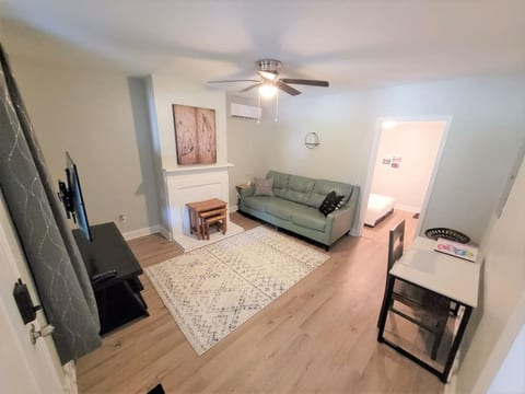 House close to Downtown!