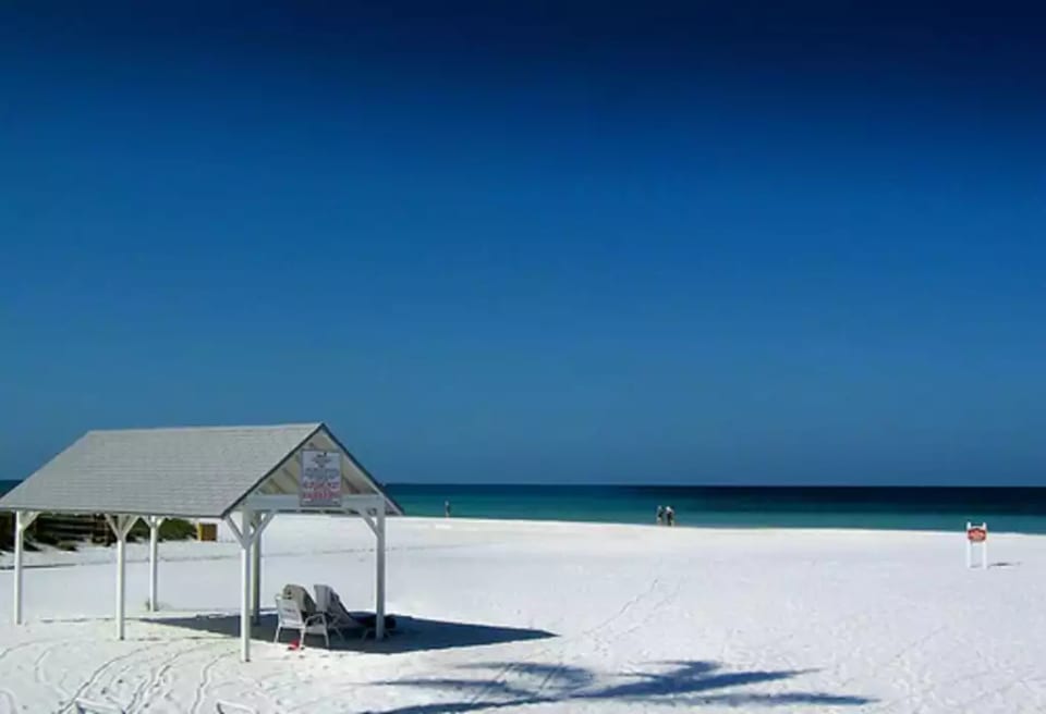 The Casa Blanca resort beach offers free cabanas