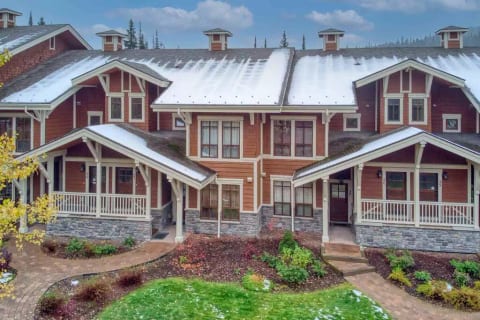 Ultimate Ski-in / Ski-out with private hot tub!!