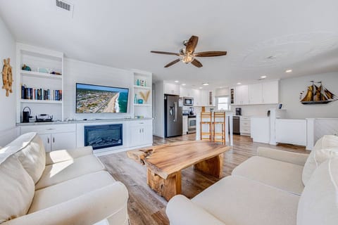 The Ketch! Kitty Hawk Beach House