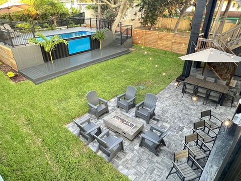 Shipping Container Pool w/ Oceanview 4,000sq 6bdrm