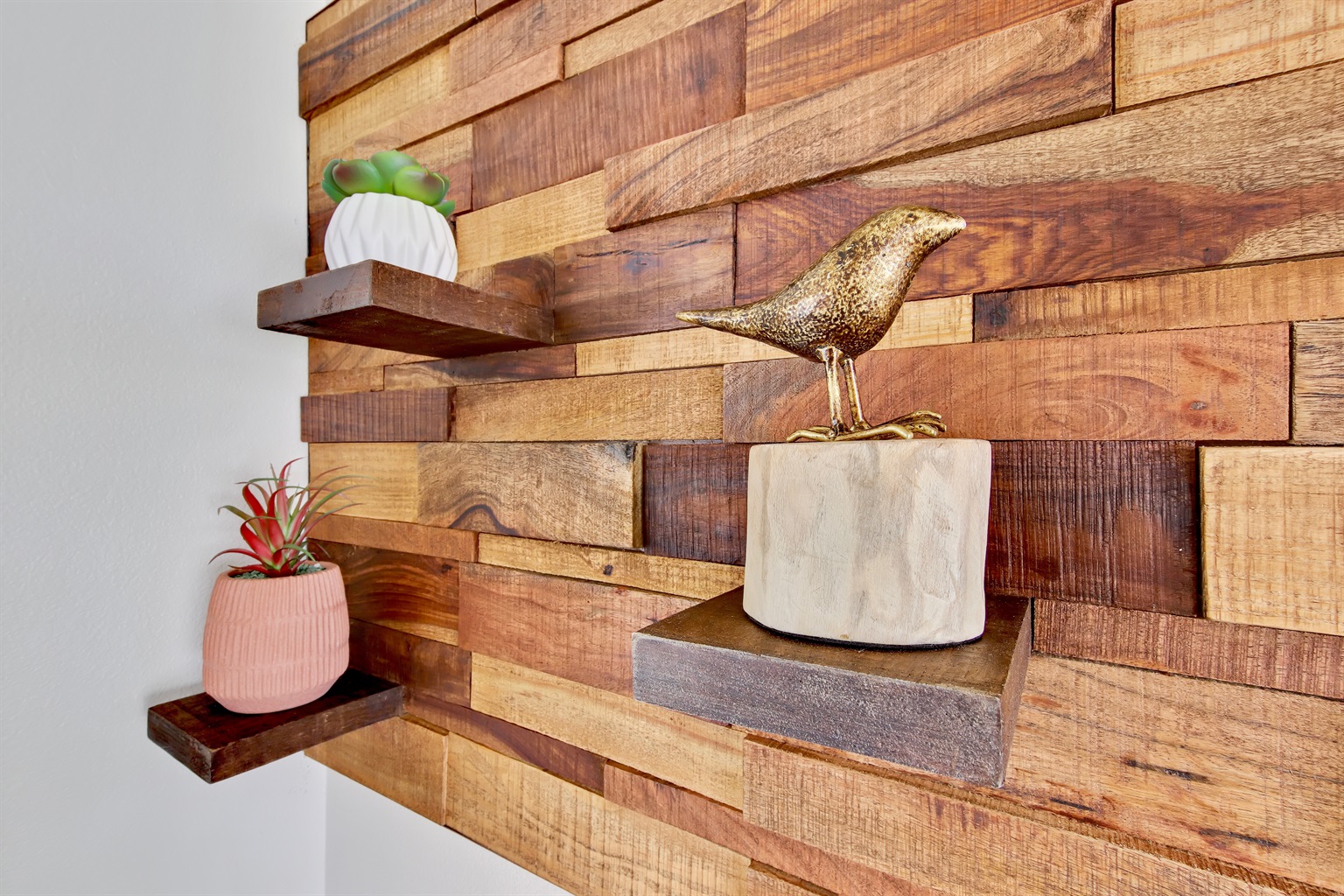 beautiful-meridian-4-bedroom-private-home/