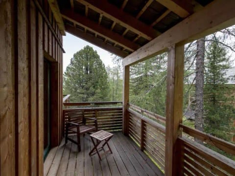 #11 mit IR-Sauna & Sprudelwanne Innen
