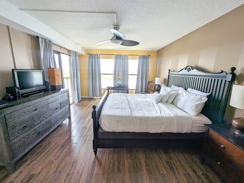 Sea Club Condo #503