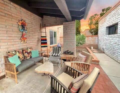 Casa Caballos on Sunny Agave Lane