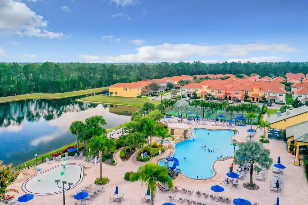 Paradise Palms Resort amenities. NO RESORT FEES :) Paradise Palms Resort amenities. NO RESORT FEES :) - 5mi Disney* Immersive Themes* Outdoor Pool & Movie - Kissimmee