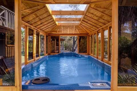 Tampa Event Compound, Hot Tub Bar