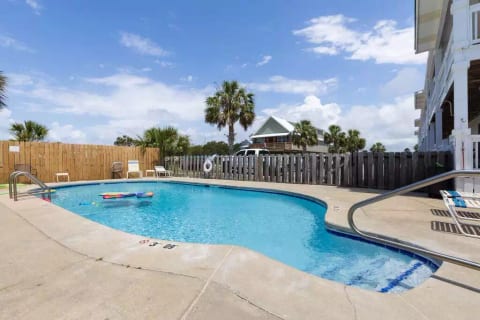 Year-round pool