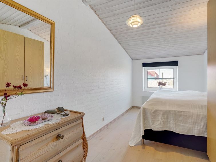 Bedroom - Pauli - 75m from the sea in Western Jutland - Harboøre