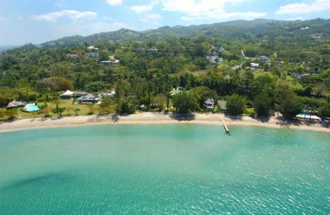 Villa Tranquillity - Beach front