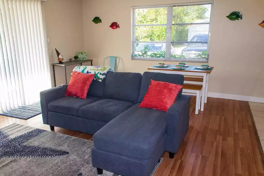 beachside-getaway-fenced-area-walk-bike-to-beach/