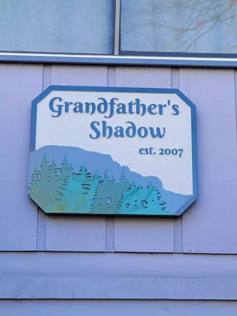 Grandfather's Shadow Vacation Cabin