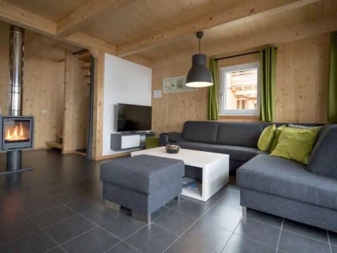 #45 mit IR-Sauna und Sprudelbad innen