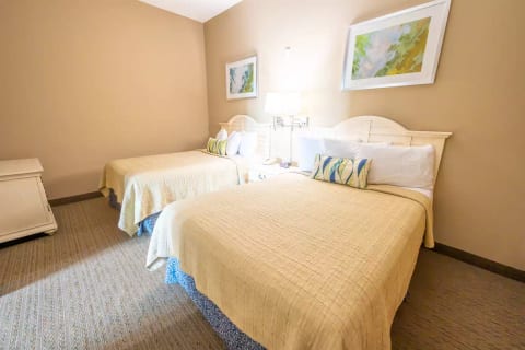 2 Beds in Bedroom