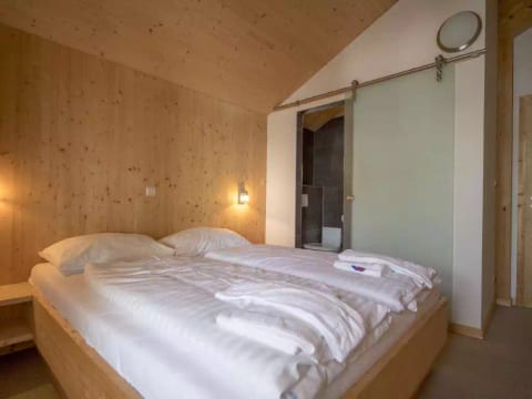 #19 mit IR-Sauna und Sprudelbad