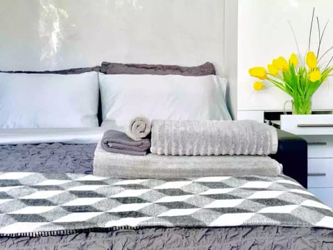 The Lily Pad | Tiny Living | Urban Oasis