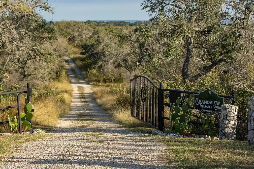 Grandview Wildlife Ranch private gate. - GWR-Private-AmazingHilltopView-HotTub-FirePit-Pool - Fredericksburg