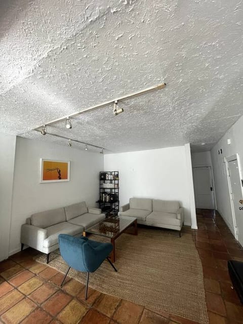 Beautiful Two Bedroom with Private Patio