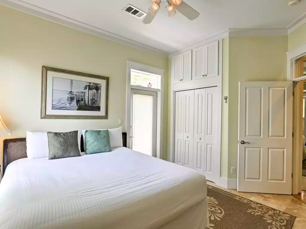 Wake up refreshed and ready for the next adventure! - 5 Bd sleeps 14 Heated Pool, Hot Tub & Golf Cart - Santa Rosa Beach