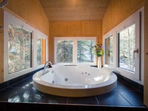 #21 mit IR-Sauna und Whirlpool