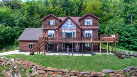 Mountain View Manor