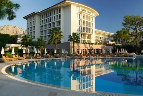 Hotel Reunion