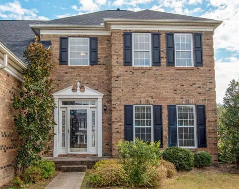 *new* Large and Spacious Home with large backyard!