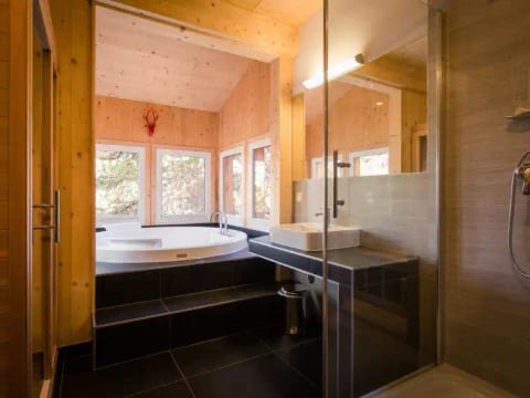#17 mit IR-Sauna&Sprudelwanne aussen