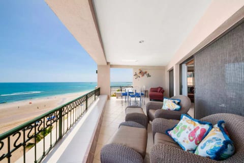Balcony Views to the East and to the West!