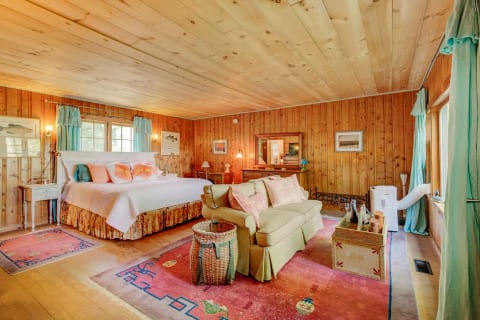 King Master Bedroom
