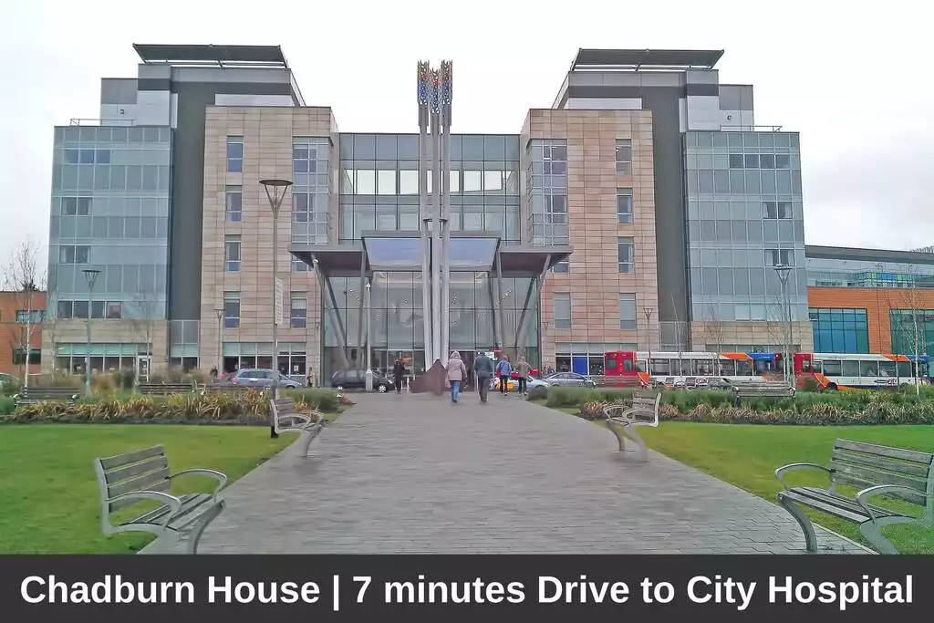 en-suite-4-bedrooms-for-8-netflix-parking/