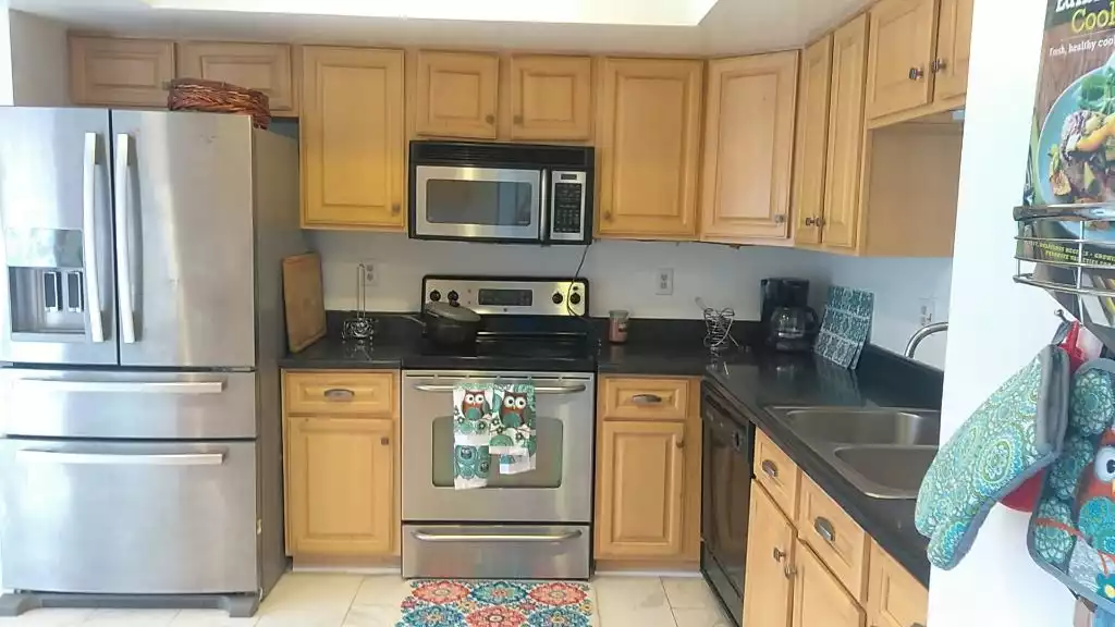 Townhome in Virginia beach with king bed. - Virginia Beach