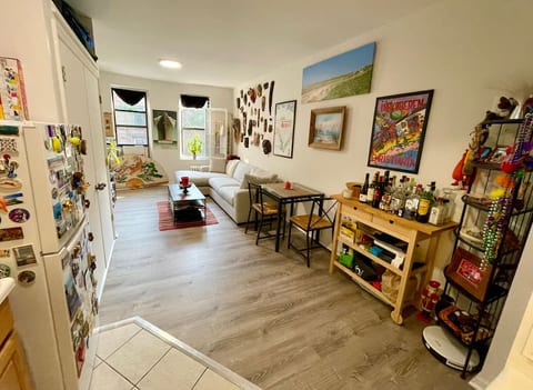 Charming One-Bedroom in South Chelsea