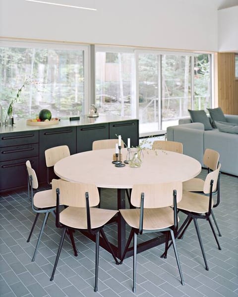 Dining table Photo by: Bertrand Cavalier