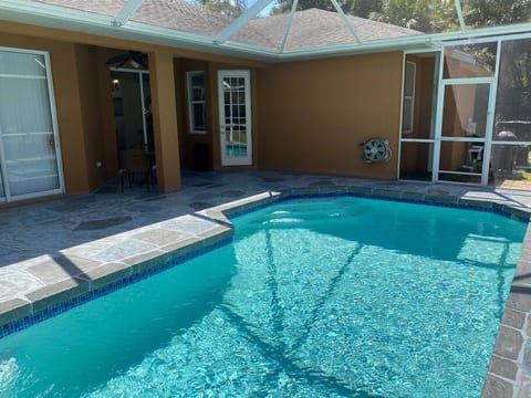 2+ Acres 3BR/2BA 2200 Sq.ft Salt Heated Pool