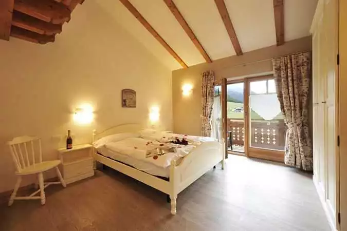 Bedroom with access to the balcony - Al Bosco Grande - Livigno