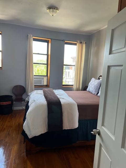 THE LINCOLN SUITES BROOKLYN - 594