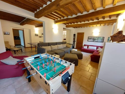 (R6) living room with 2 double sofa beds