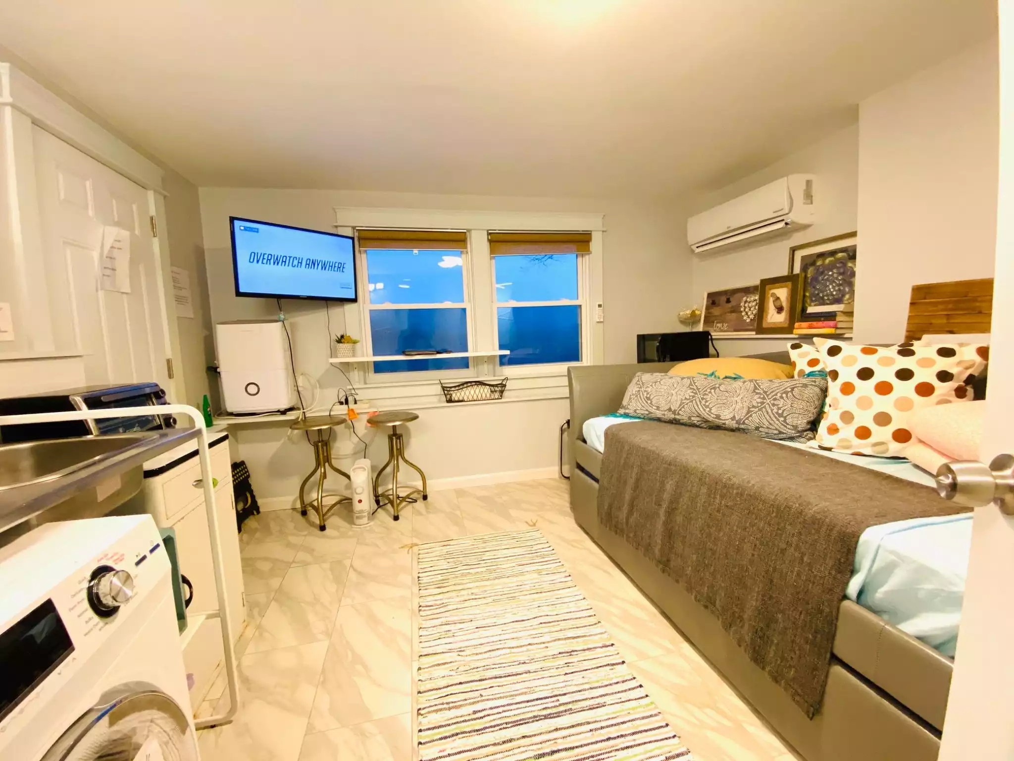 Tiny studio by the Annisquam River