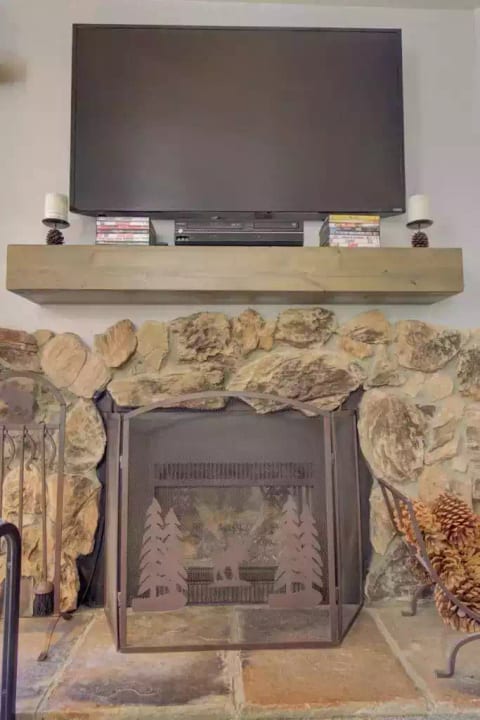 Fireplace and Flat Screen