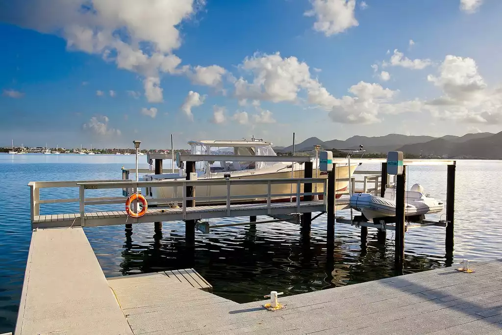 Amaryllis - Simpson Bay Lagoon