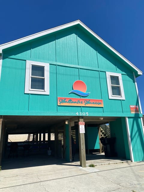 Bright and Happy Smiling House ready to greet you!
